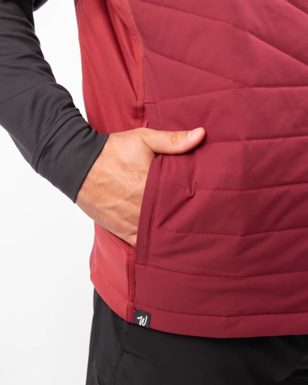 Approach Men’s Vest - Garnet