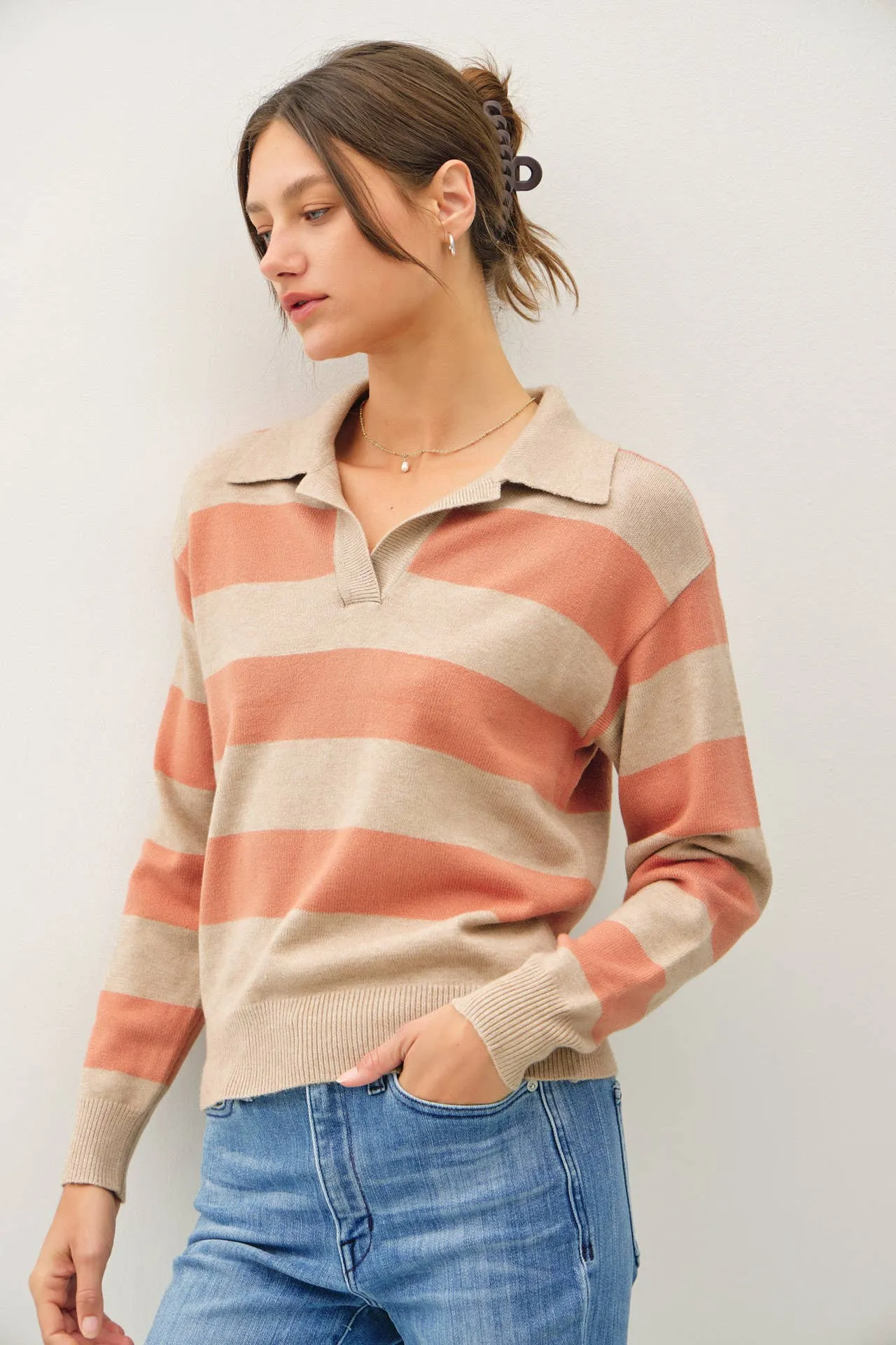 LARGE STRIPE COLLARED SWEATER