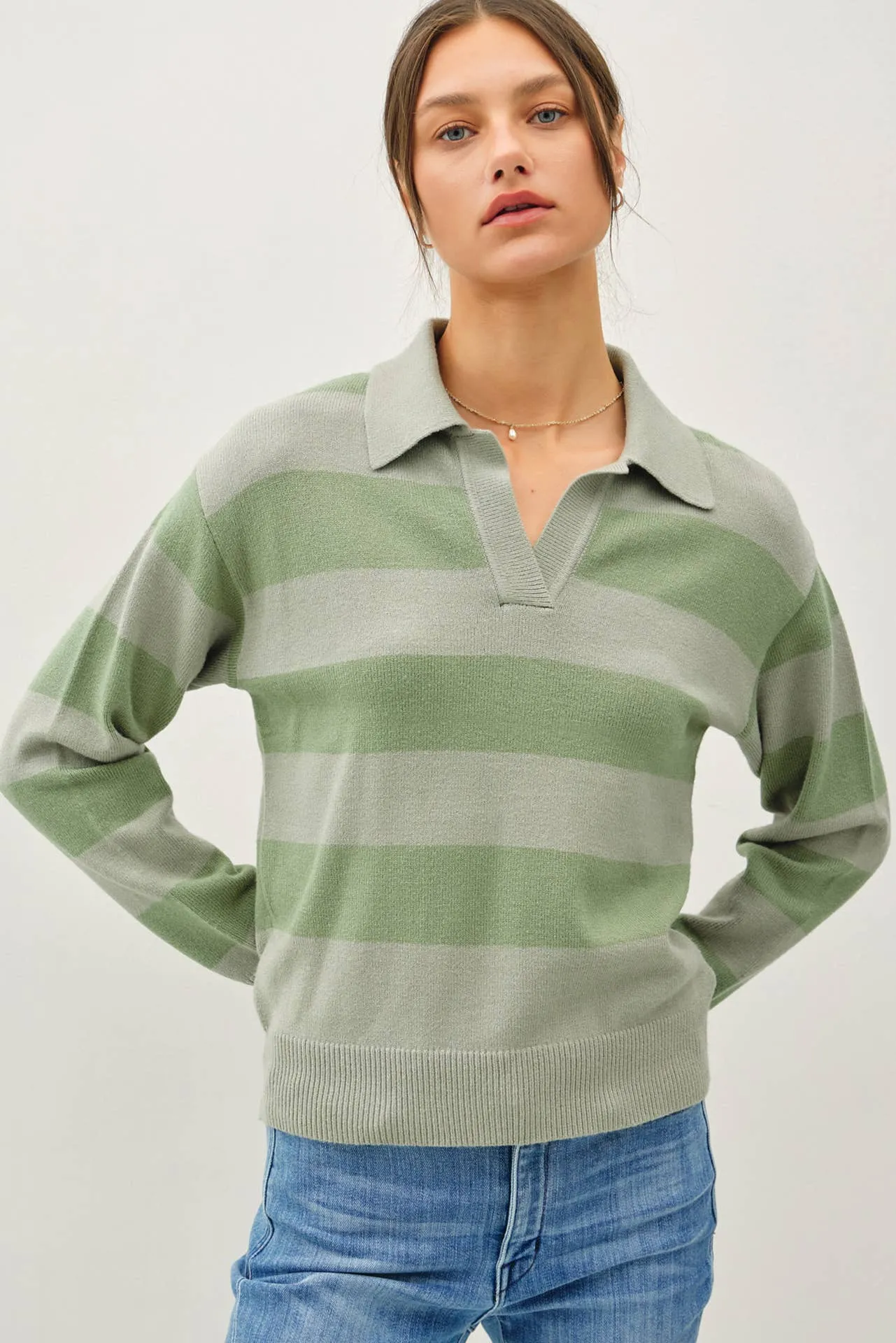 LARGE STRIPE COLLARED SWEATER